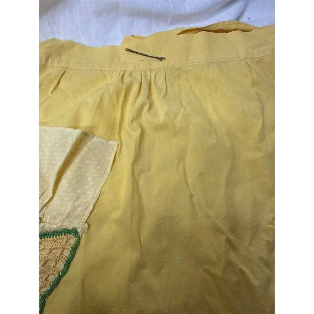 Vintage Sunshine Half Apron Yellow Crochet Floral Apron Pocket Retro MadMen Wife